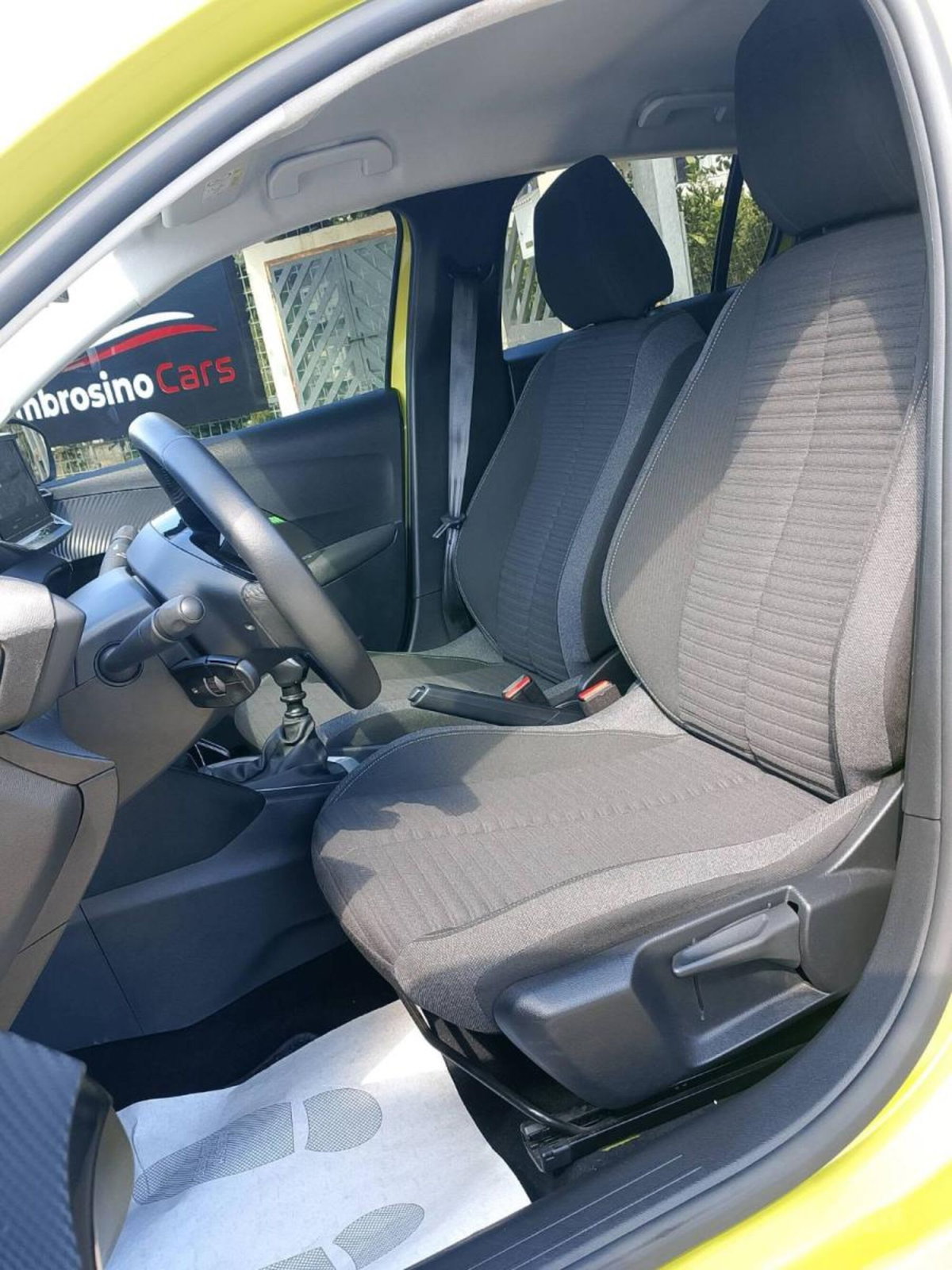 Peugeot 208 PureTech 100 Stop&Start 5 porte GT Line (9)