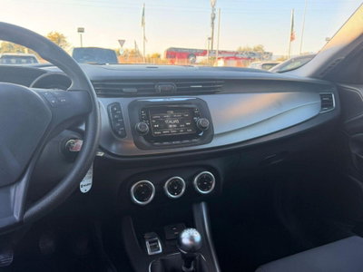 Alfa Romeo Giulietta 1.4 tb Progression 105cv (9)