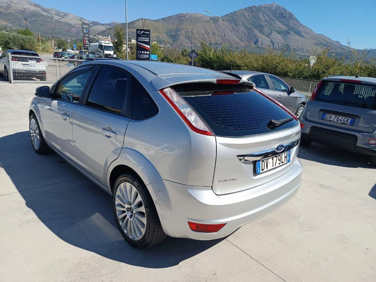 Ford Focus 1.6 TDCi (90CV) 5p. Ikon (8)