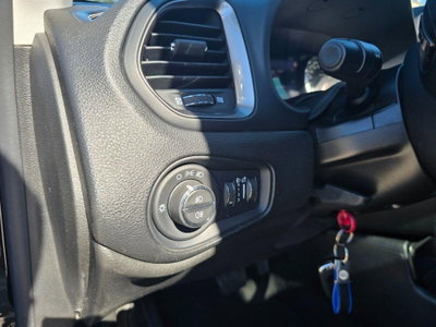 Jeep Renegade 1.6 Mjt DDCT 120 CV Limited (15)