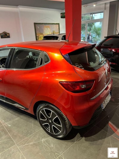 Renault Clio 1.2 75 CV 5 porte Duel (12)
