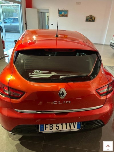 Renault Clio 1.2 75 CV 5 porte Duel (2)
