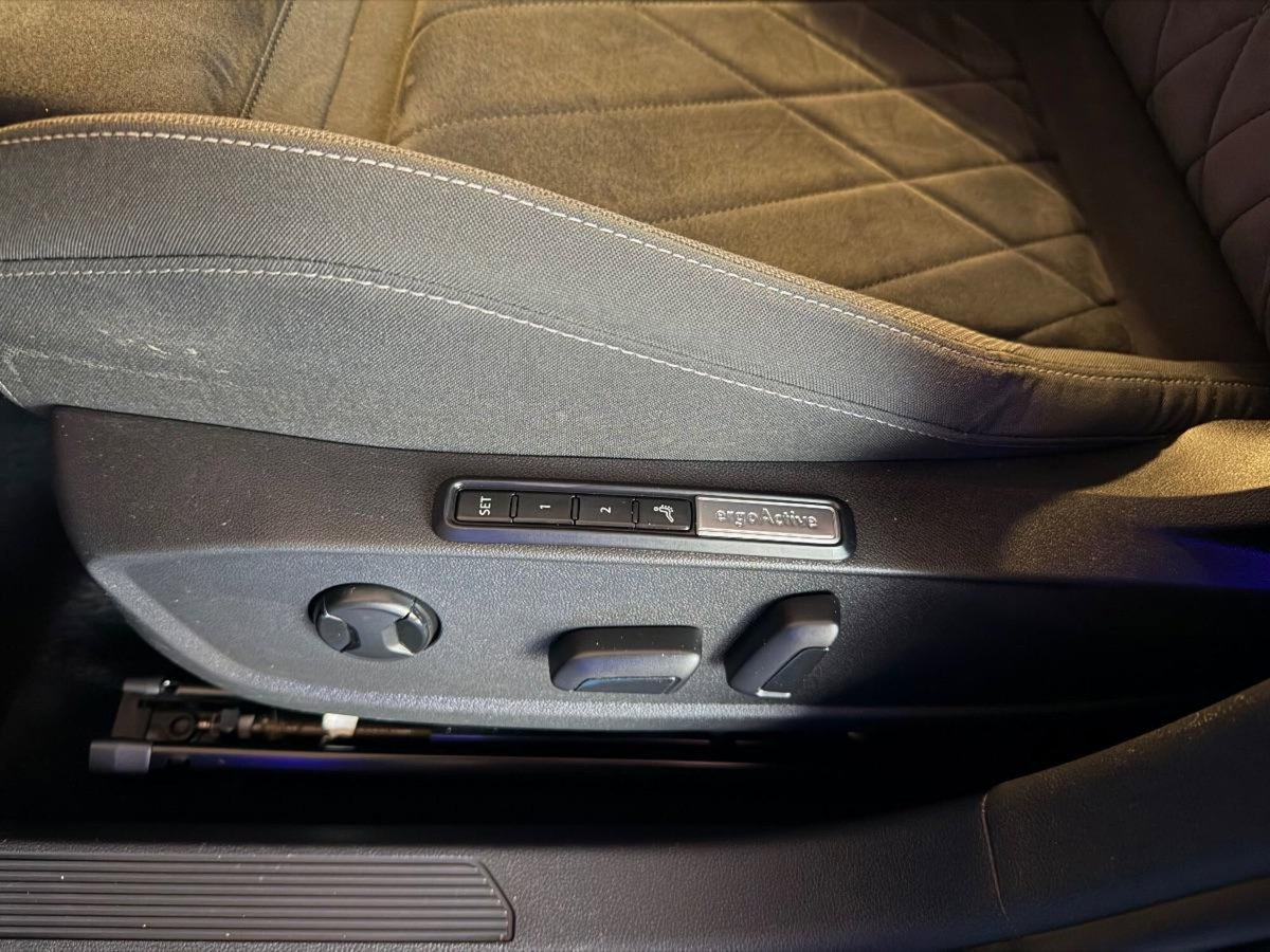 Volkswagen Golf 2.0 TDI 150 CV DSG SCR Style (15)