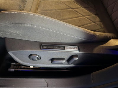 Volkswagen Golf 2.0 TDI 150 CV DSG SCR Style (15)