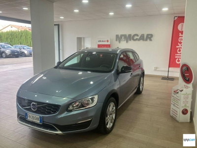 Volvo V60 Cross Country D3 Geartronic Kinetic (2)