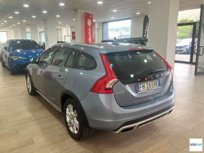 Volvo V60 Cross Country D3 Geartronic Kinetic (4)