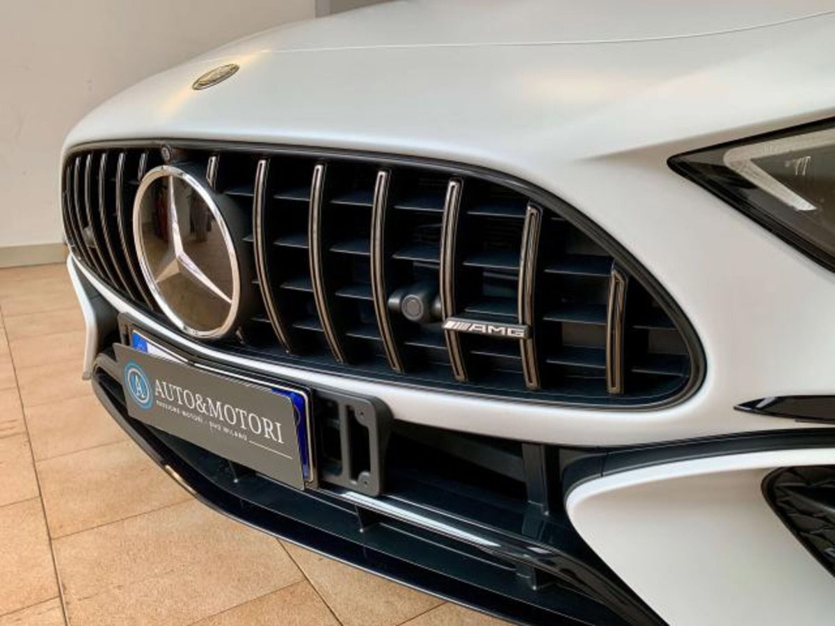 Mercedes-Benz SL 43 Premium auto (3)