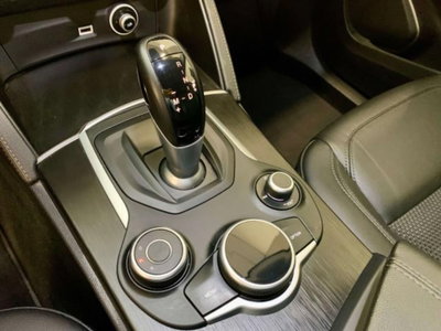 Alfa Romeo Stelvio 2.2 t Intensa Q4 210cv auto (13)