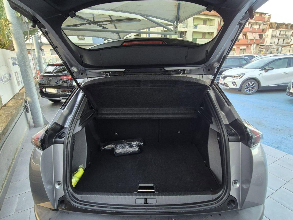 Peugeot 2008 BlueHDi 130 S&S EAT8 Allure Pack (15)