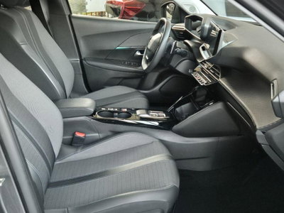 Peugeot 2008 BlueHDi 130 S&S EAT8 Allure Pack (2)