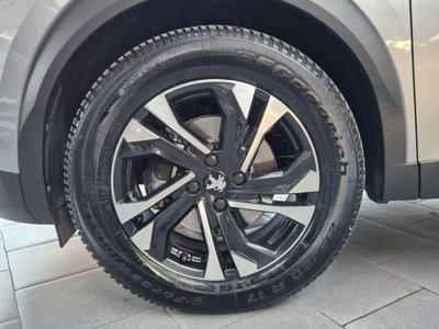 Peugeot 2008 BlueHDi 130 S&S EAT8 Allure Pack (9)