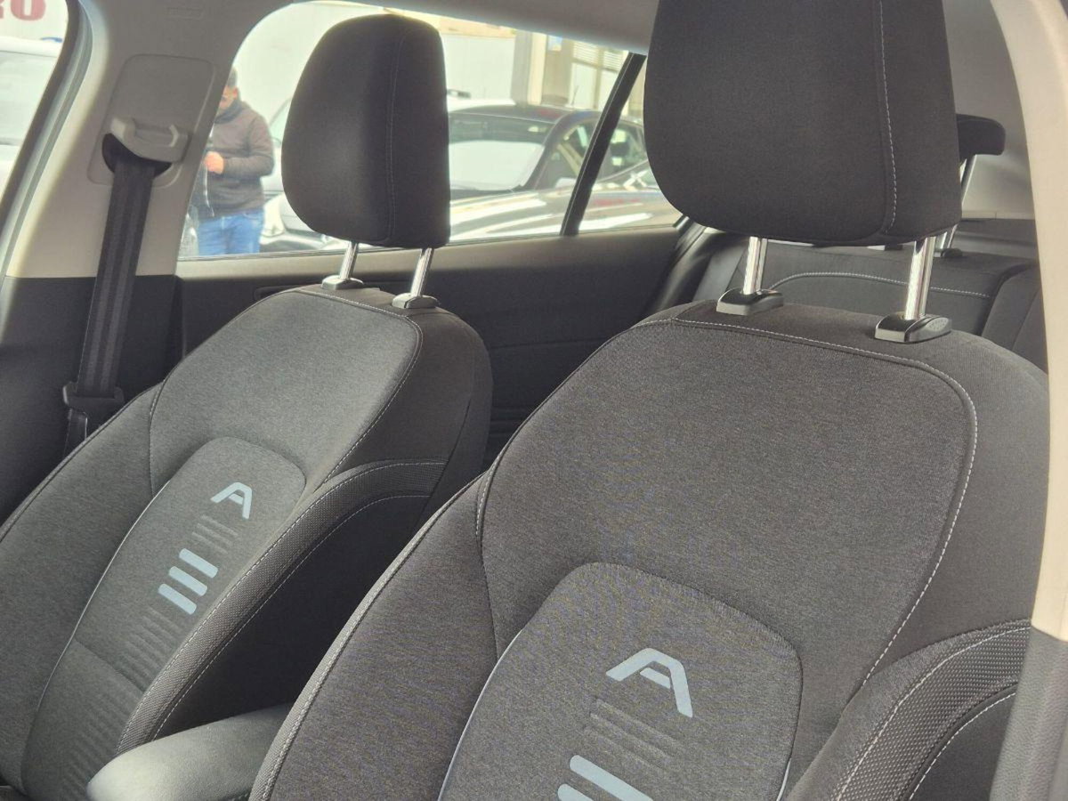Ford Focus Station Wagon 1.0 EcoBoost 125 CV automatico SW Active (7)