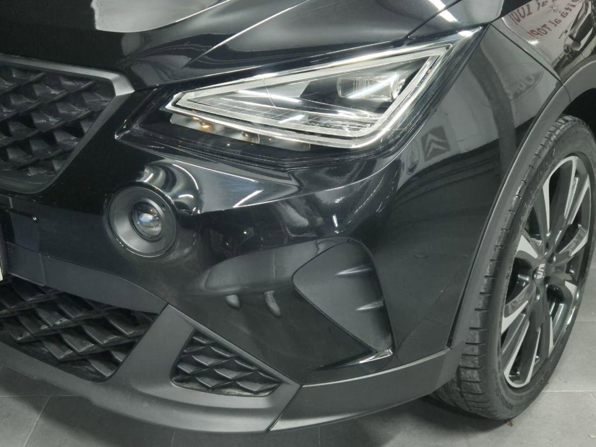 SEAT Arona 1.0 EcoTSI XCELLENCE (2)