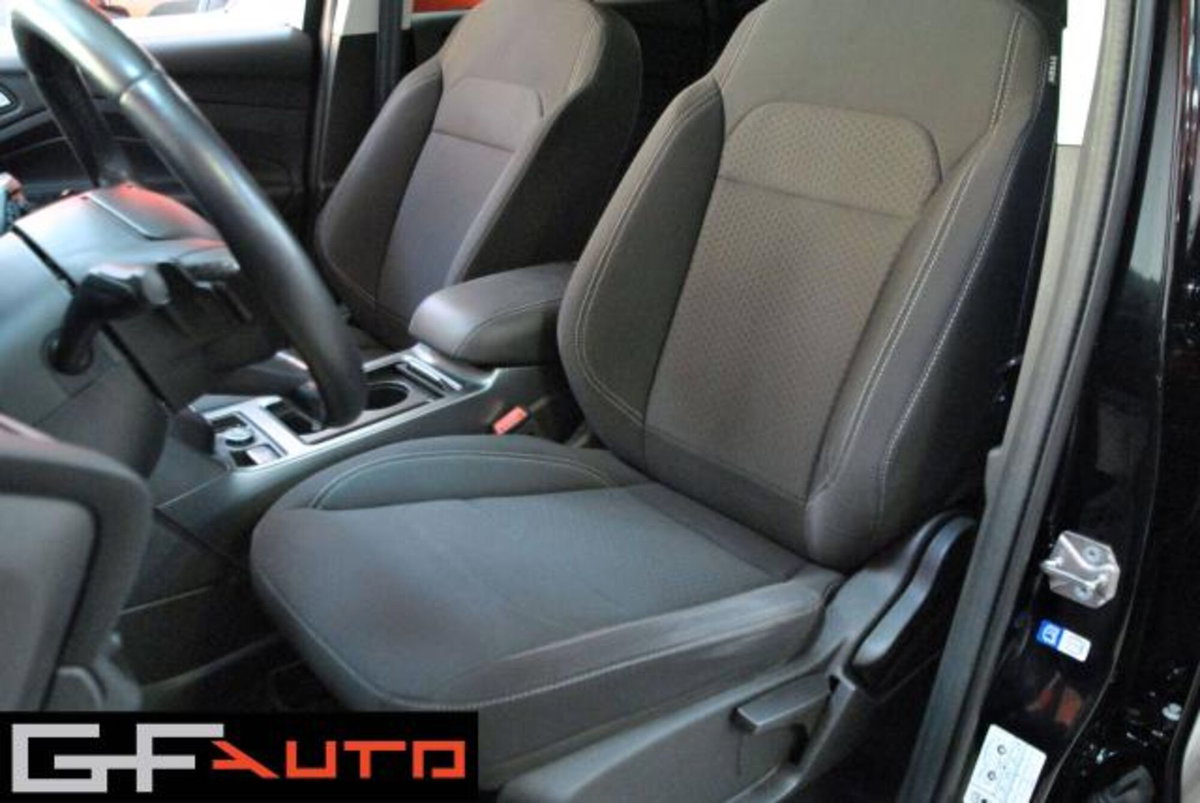 Ford Kuga 1.5 TDCI 120 CV S&S 2WD Titanium (7)