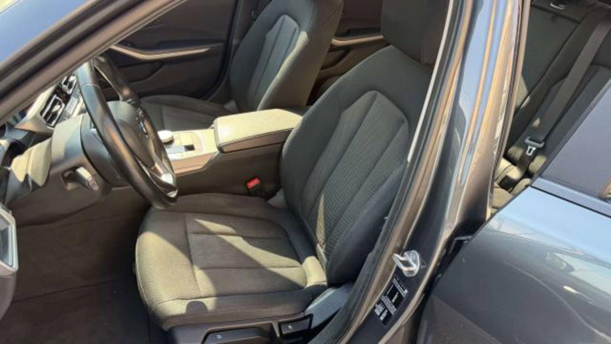 BMW Serie 3 Touring 318d 48V  Business Advantage (12)