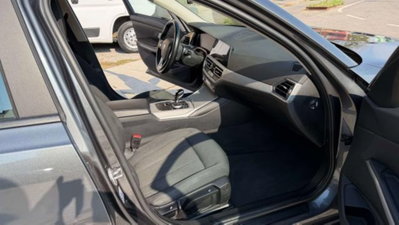 BMW Serie 3 Touring 318d 48V  Business Advantage (15)