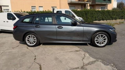 BMW Serie 3 Touring 318d 48V  Business Advantage (5)