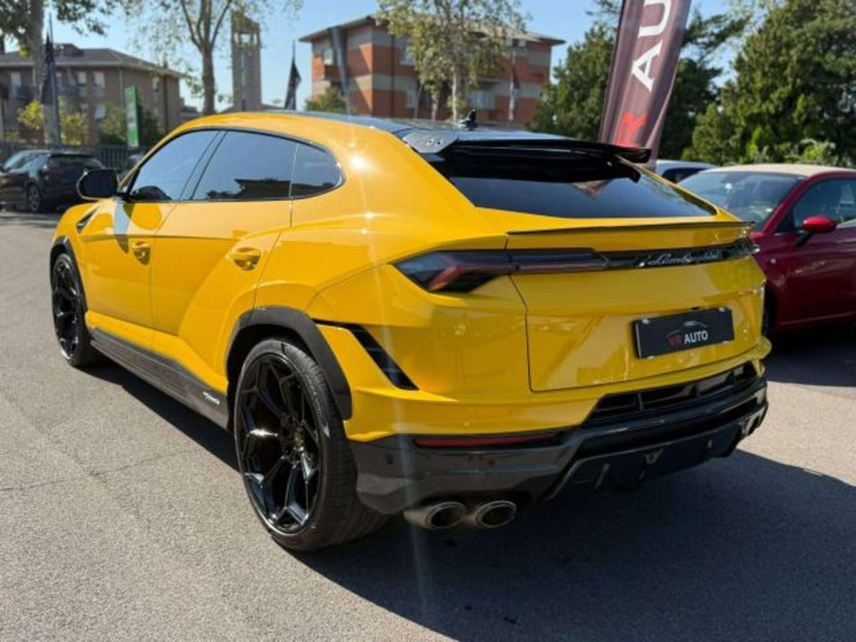 Lamborghini Urus 4.0 V8 Performante auto (4)