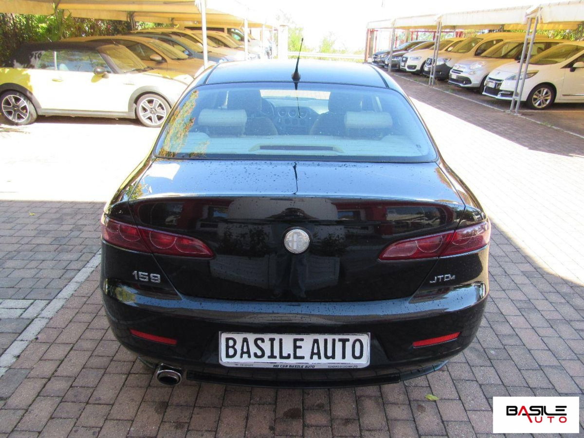 Alfa Romeo 159 1.9 JTDm 150CV Progression (4)