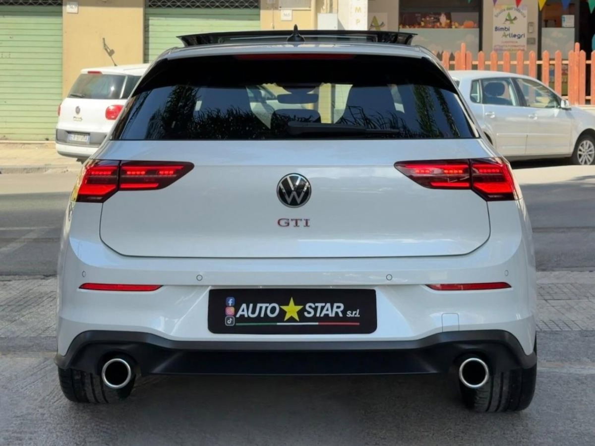 Volkswagen Golf GTI Performance 2.0 245 CV TSI DSG 5p. BMT (7)