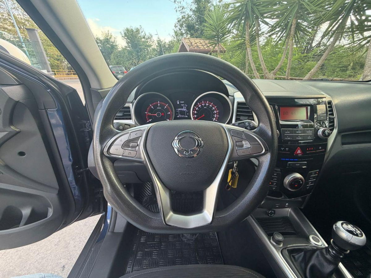 Ssangyong Tivoli 1.6d 2WD Be (12)