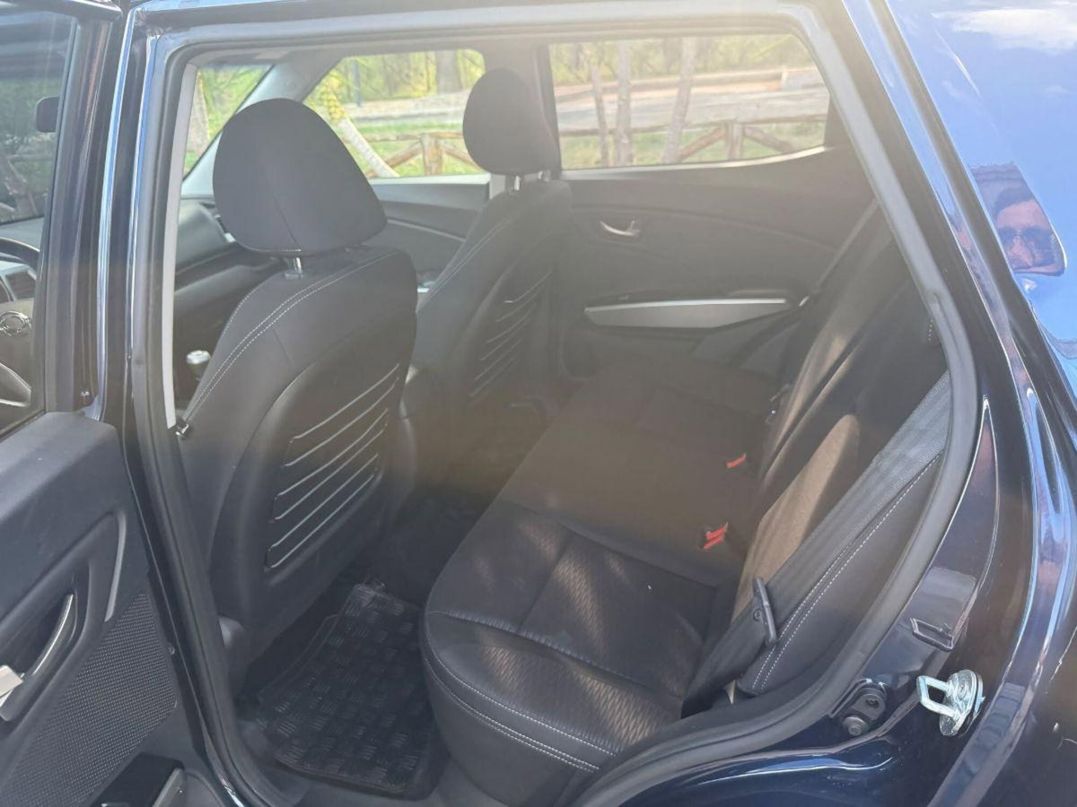 Ssangyong Tivoli 1.6d 2WD Be (8)