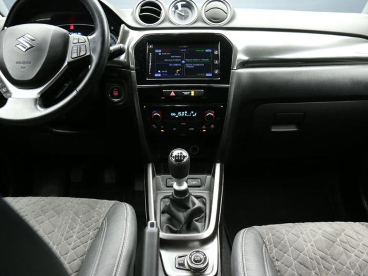 Suzuki Vitara 1.4 Hybrid 4WD AllGrip Easy Top (12)