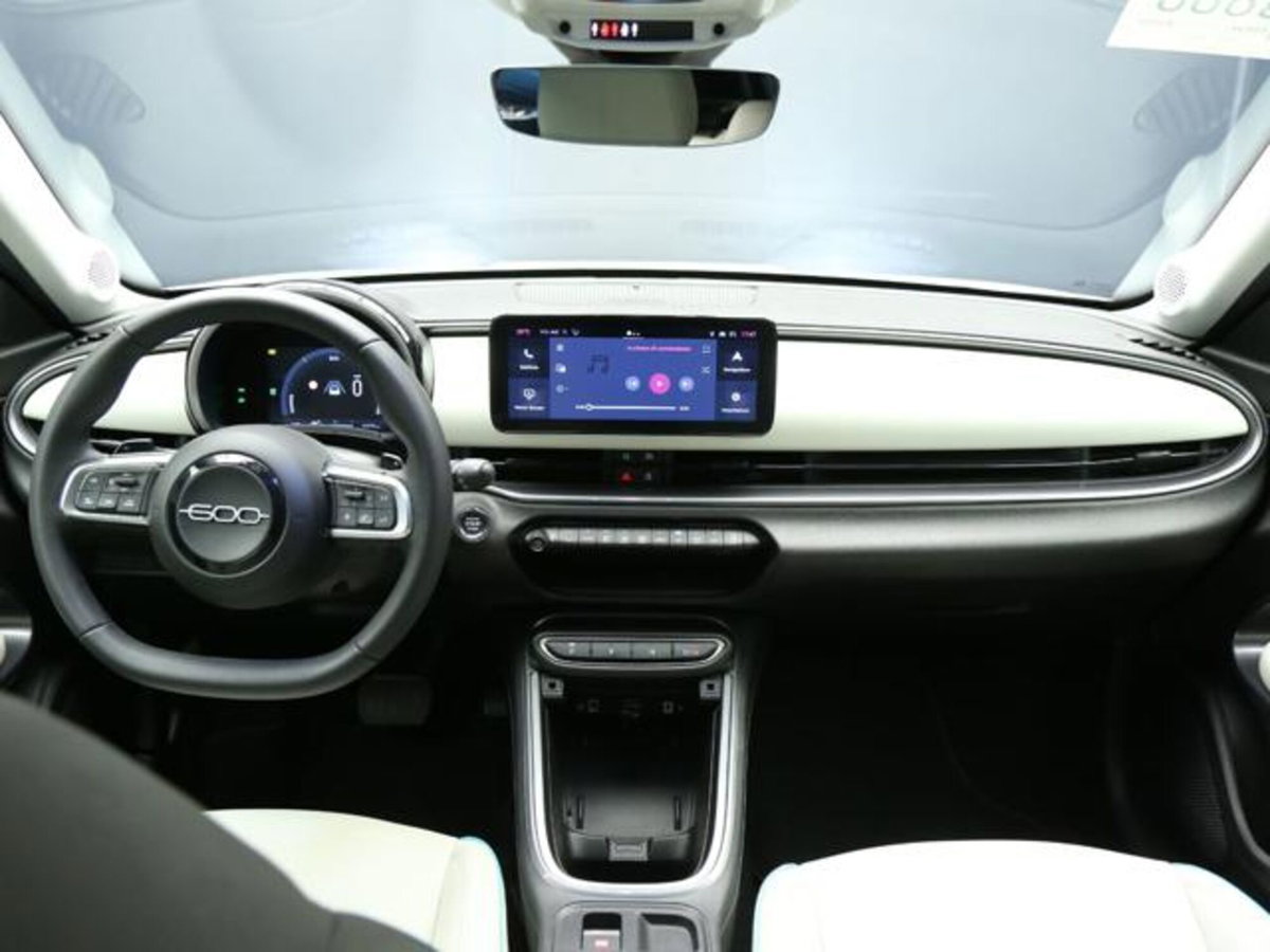 Fiat 600 1.2 hybrid La Prima 110cv auto (12)