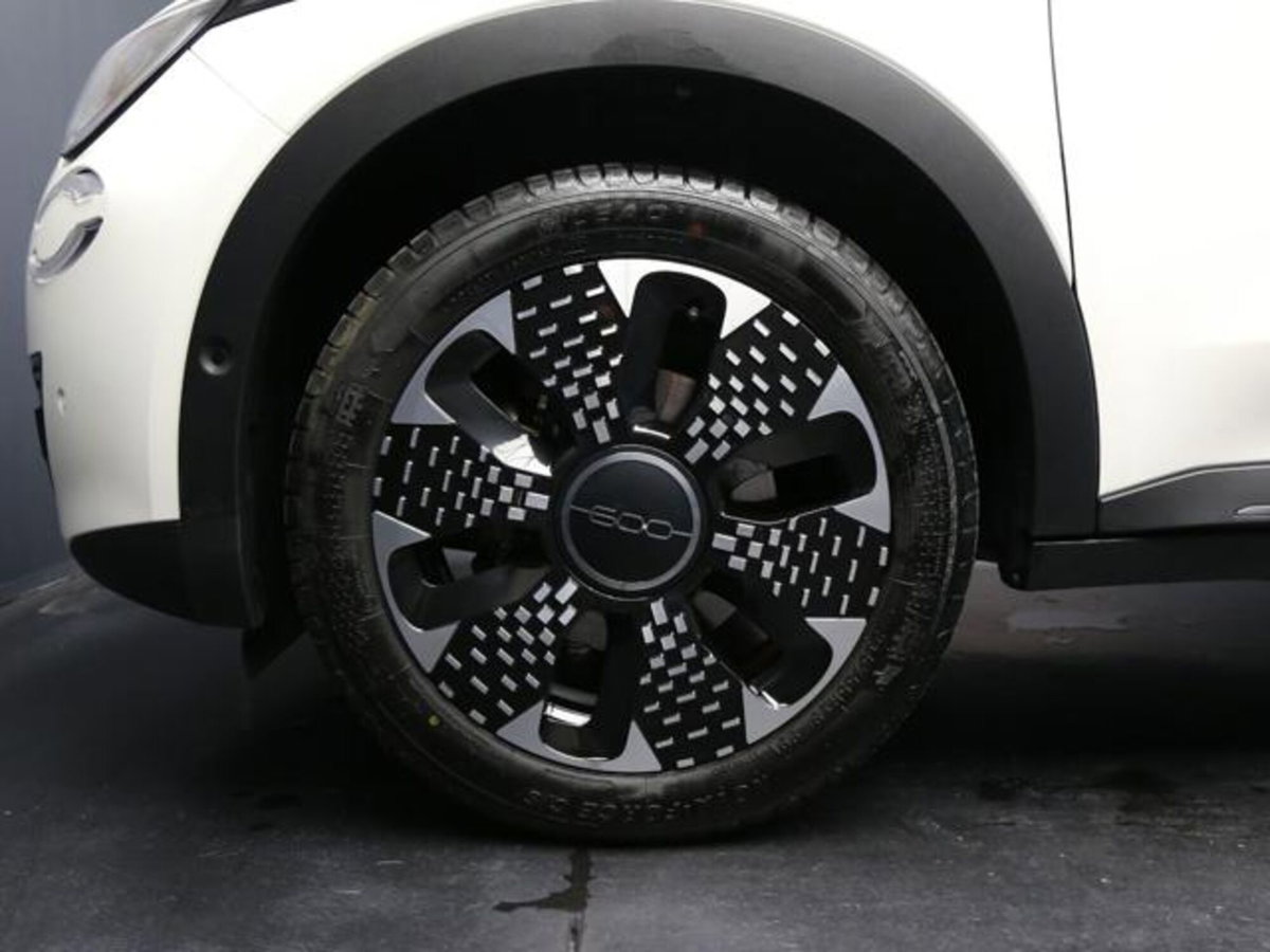 Fiat 600 1.2 hybrid La Prima 110cv auto (5)