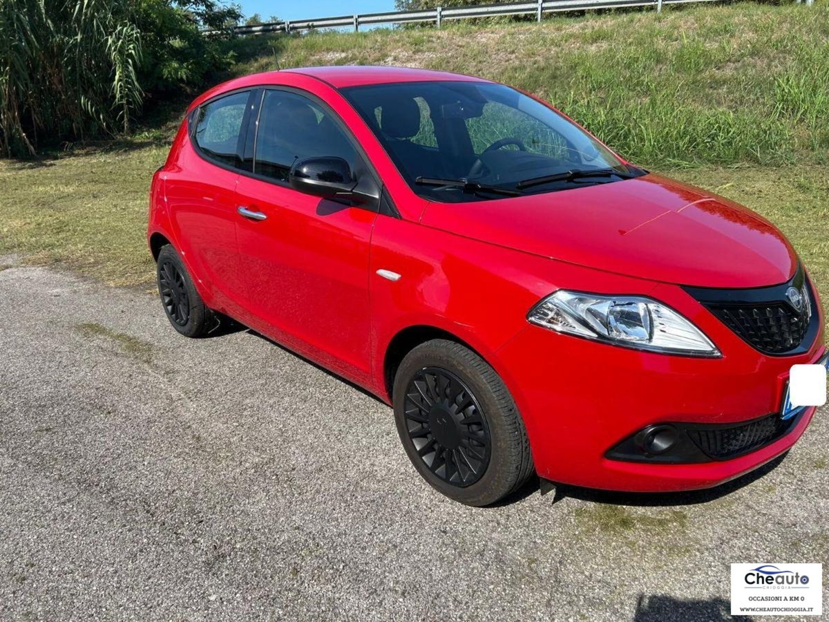Lancia Ypsilon 51kWh (3)