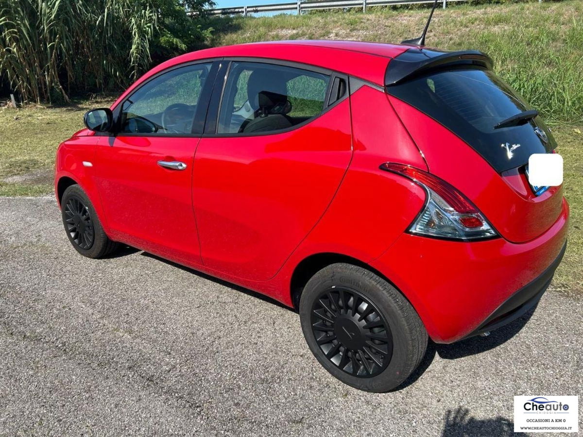 Lancia Ypsilon 51kWh (4)