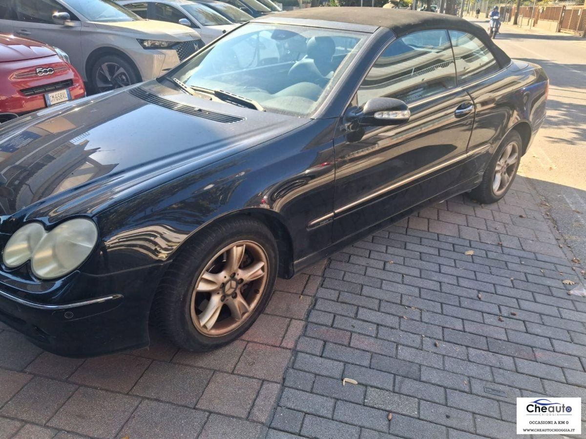 Mercedes-Benz CLK 200 Kompr. cat Cabrio Avantgarde (3)