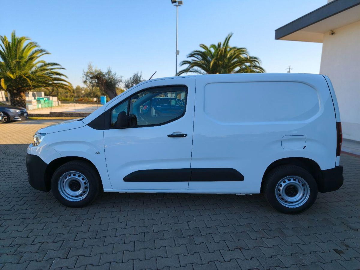Citroen Berlingo Furgone BlueHDi 100 Van XL Worker (8)