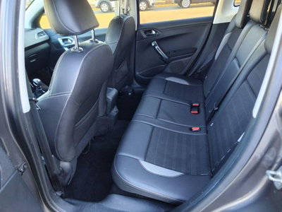 Peugeot 2008 120 S&S Allure (11)