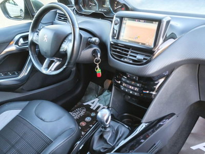 Peugeot 2008 120 S&S Allure (13)