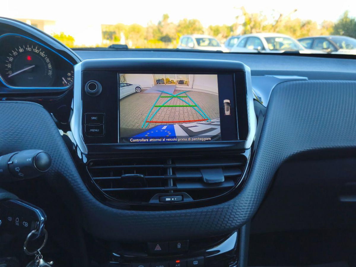 Peugeot 2008 120 S&S Allure (16)
