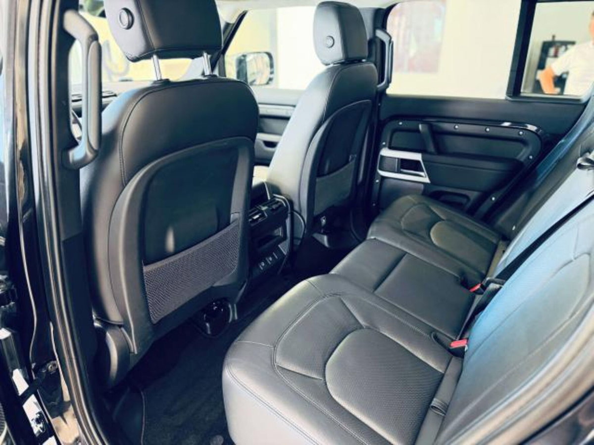 Land Rover Defender 110 3.0d i6 mhev S awd 200cv auto 6p.ti (9)
