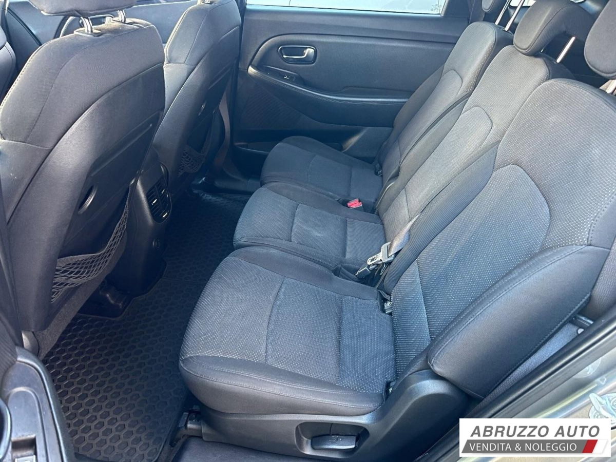 Kia Carens 1.7 CRDi 115 CV Cool (16)