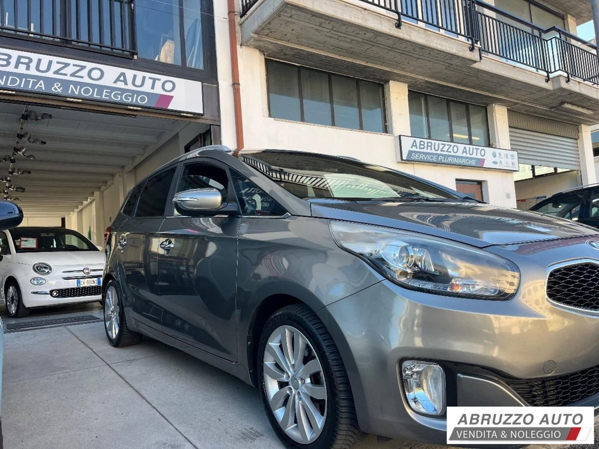 Kia Carens 1.7 CRDi 115 CV Cool (3)