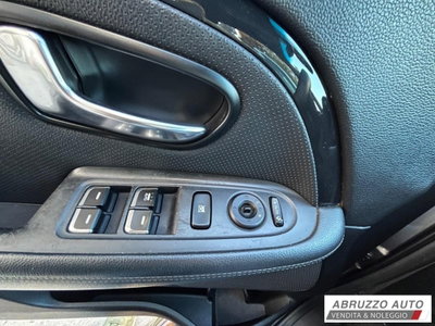 Kia Carens 1.7 CRDi 115 CV Cool (9)