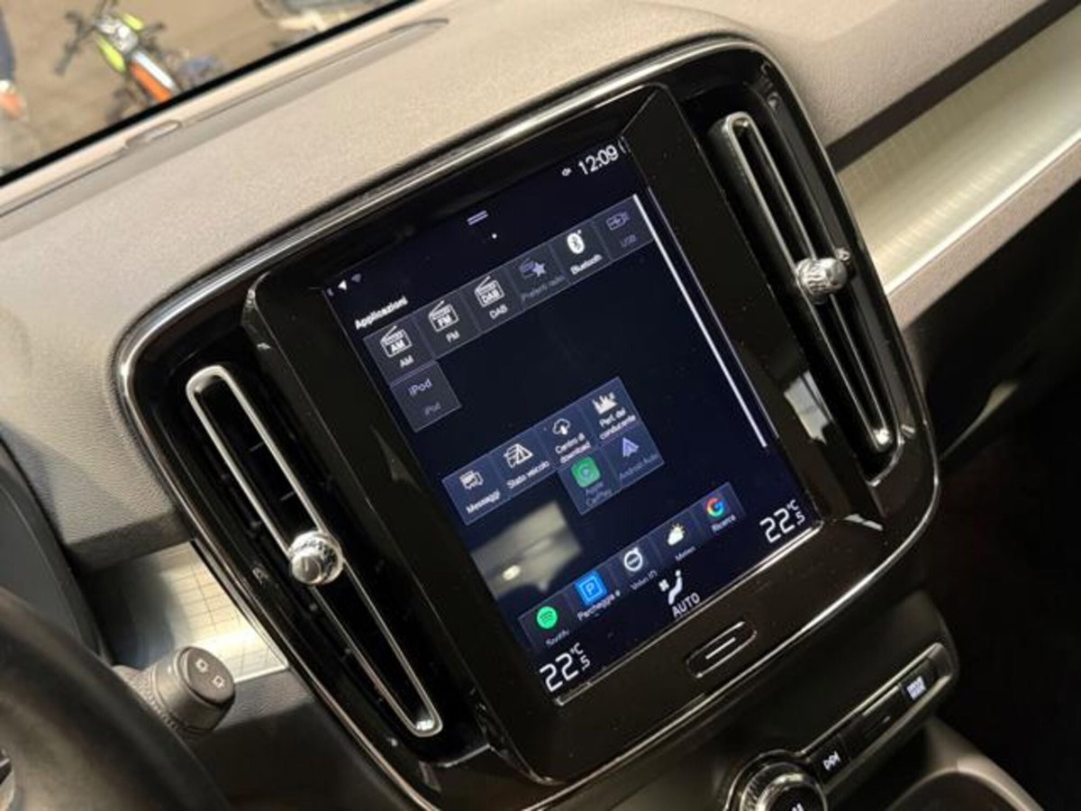 Volvo XC40 D3 Geartronic Business Plus (17)