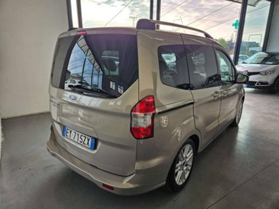 Ford Tourneo Courier 1.6 TDCI 95 CV Titanium (6)