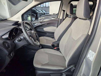 Ford Tourneo Courier 1.6 TDCI 95 CV Titanium (8)