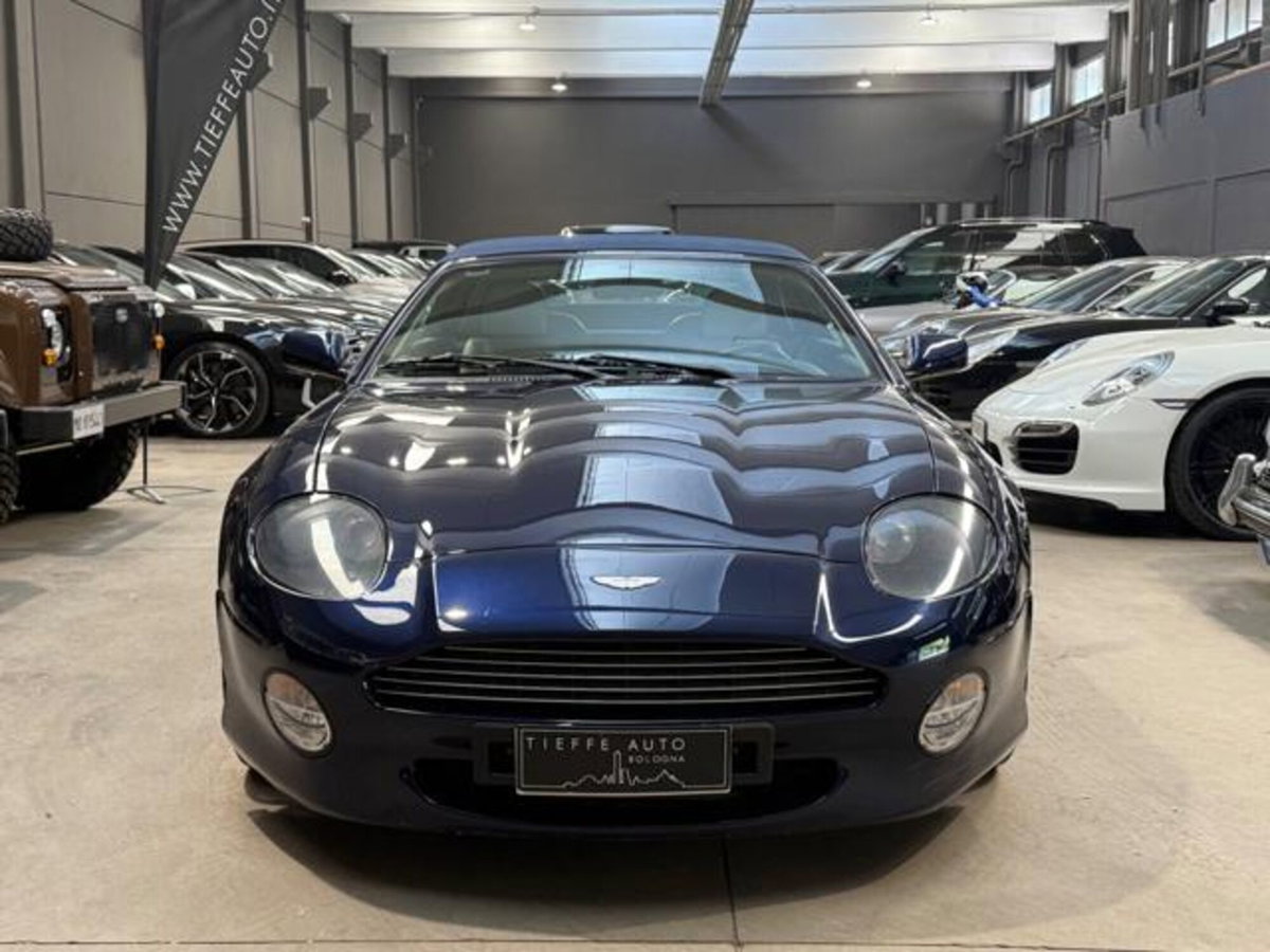 Aston Martin DB7 Coupé Vantage (2)