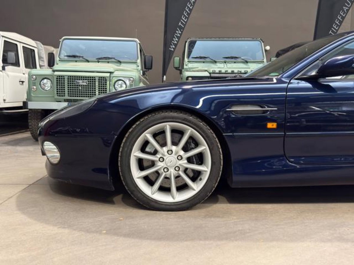 Aston Martin DB7 Coupé Vantage (7)