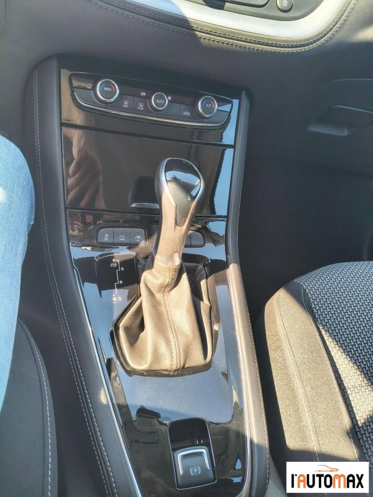 Opel Grandland X 1.5 diesel Ecotec Start&Stop Business (12)