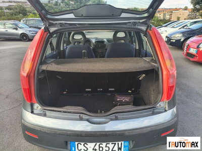 Fiat Punto 1.2 5 porte Actual (12)