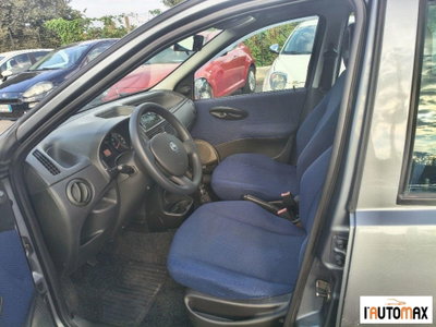 Fiat Punto 1.2 5 porte Actual (7)