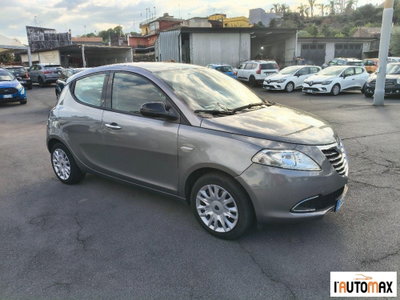 Lancia Ypsilon 1.2 69 CV 5 porte Silver (3)