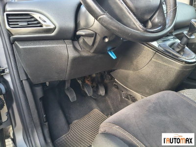 Lancia Ypsilon 1.2 69 CV 5 porte Silver (8)